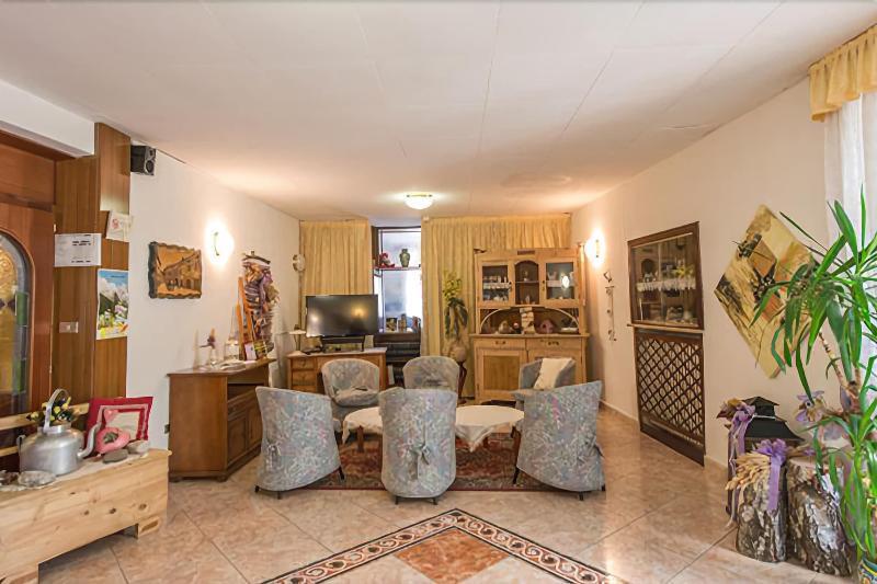 Albergo Antica Rosa Levico Terme Exterior photo
