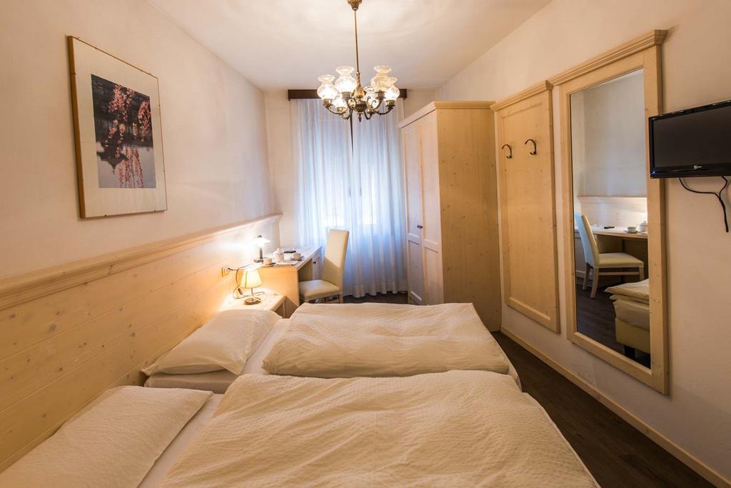 Albergo Antica Rosa Levico Terme Exterior photo